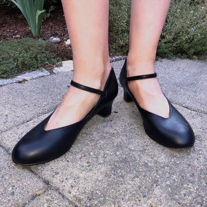 Capezio brand character shoes size 10.5